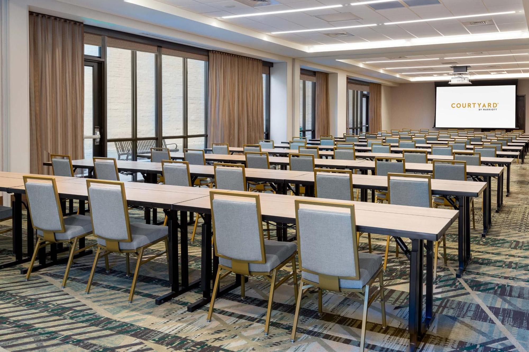 Hotel Courtyard By Marriott Atlanta Midtown Exterior foto