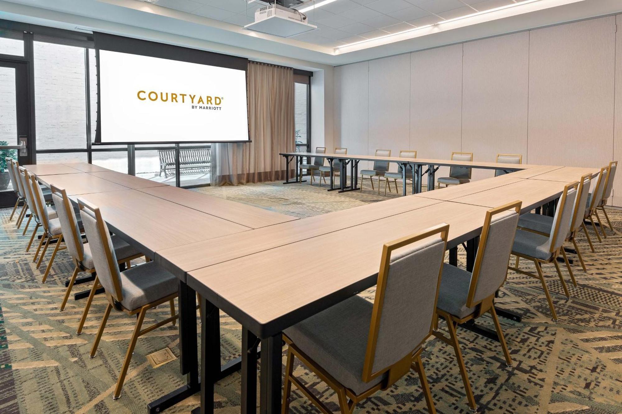 Hotel Courtyard By Marriott Atlanta Midtown Exterior foto